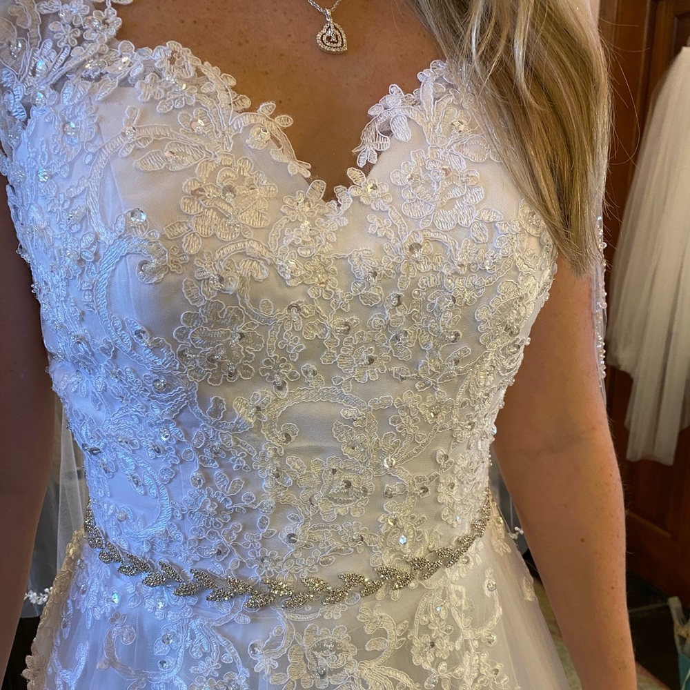 Wedding Dress. Size 6, color White.